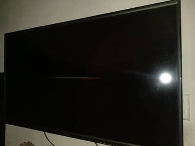 Orient 32" LED TV – Good Condition | HD Display | HDMI & USB | Remote