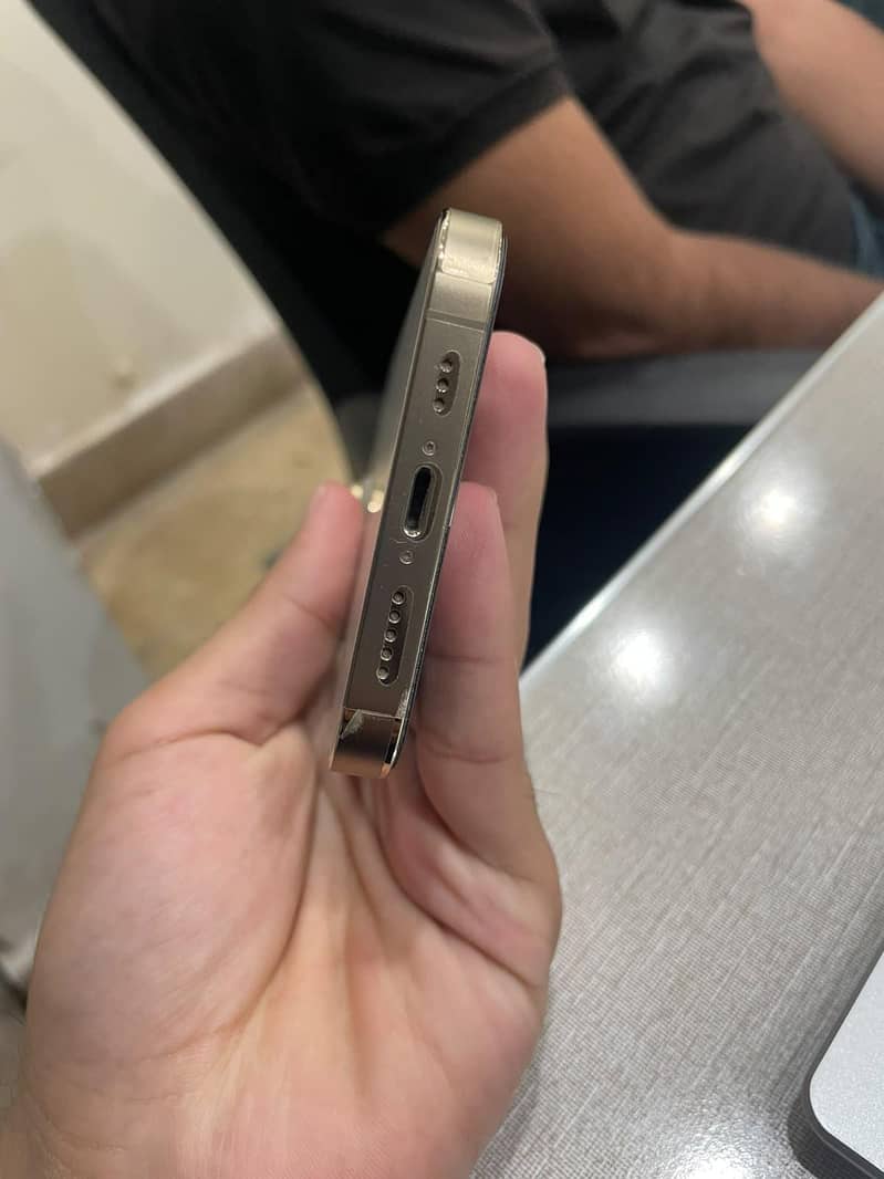 Apple iPhone 13 Pro 1