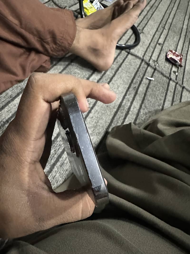 Apple iPhone 13 Pro 0