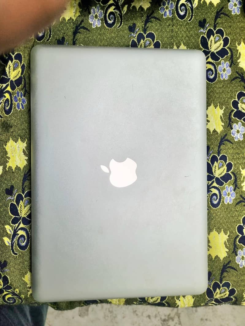 Macbook Pro 1