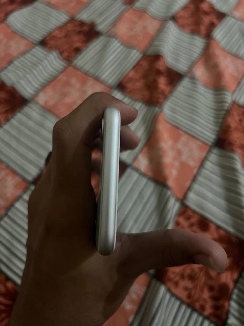 Apple iPhone 8 2
