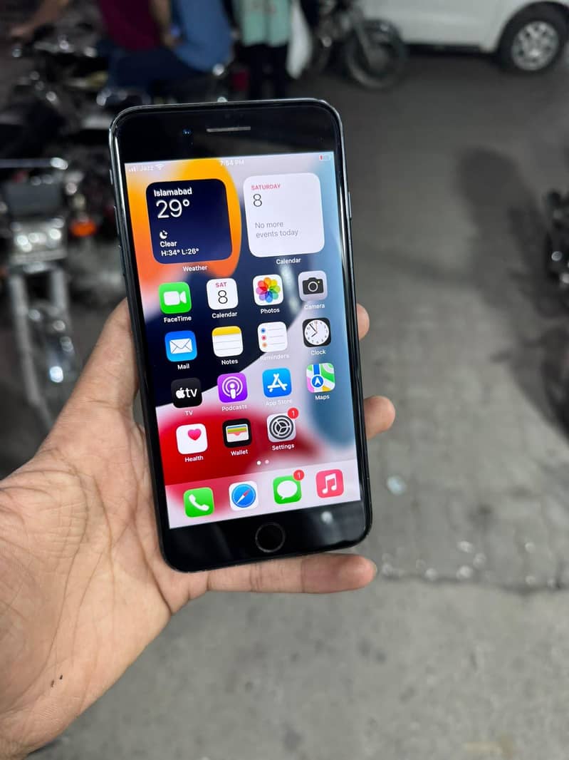 Apple iPhone 7 Plus 2