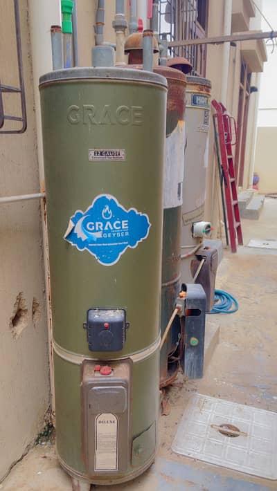 Only 2 years used Grace Gas + Electrice Geyser – Excellent Condition