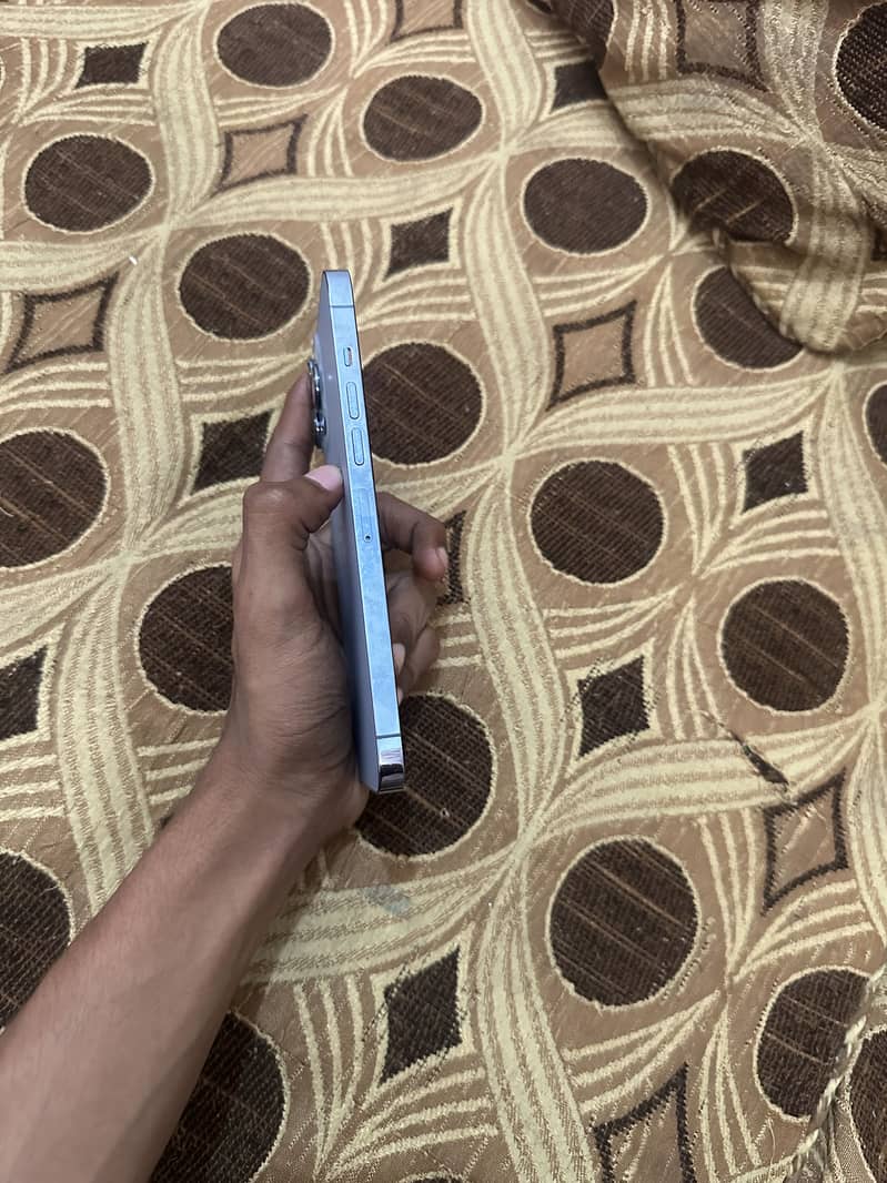 Apple iPhone 13 Pro Max 3