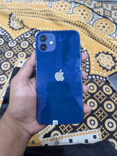 Apple iPhone 12