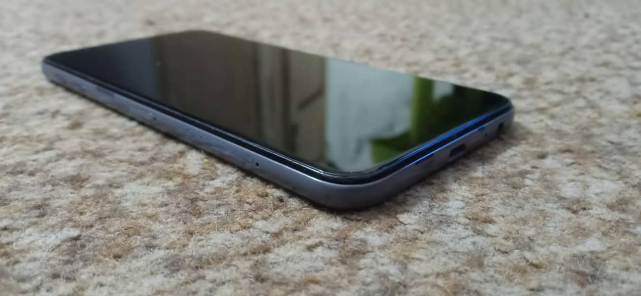 Samsung Mobile J6 Plus 2