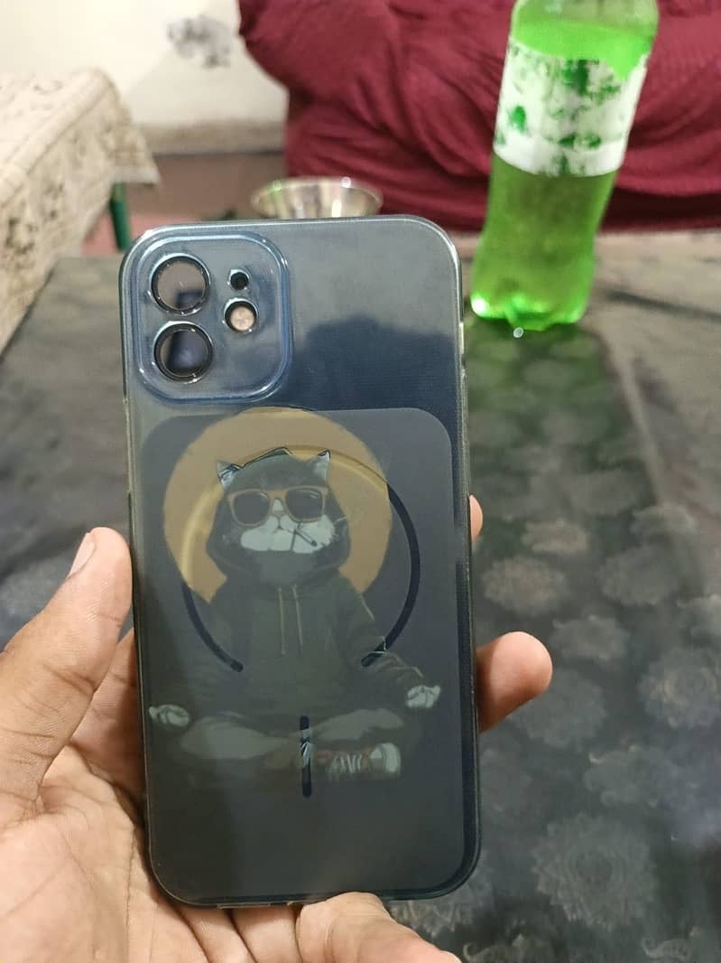 Apple iPhone 12 3