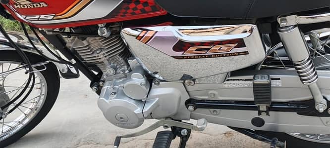 Honda 125 bilkul new condition h