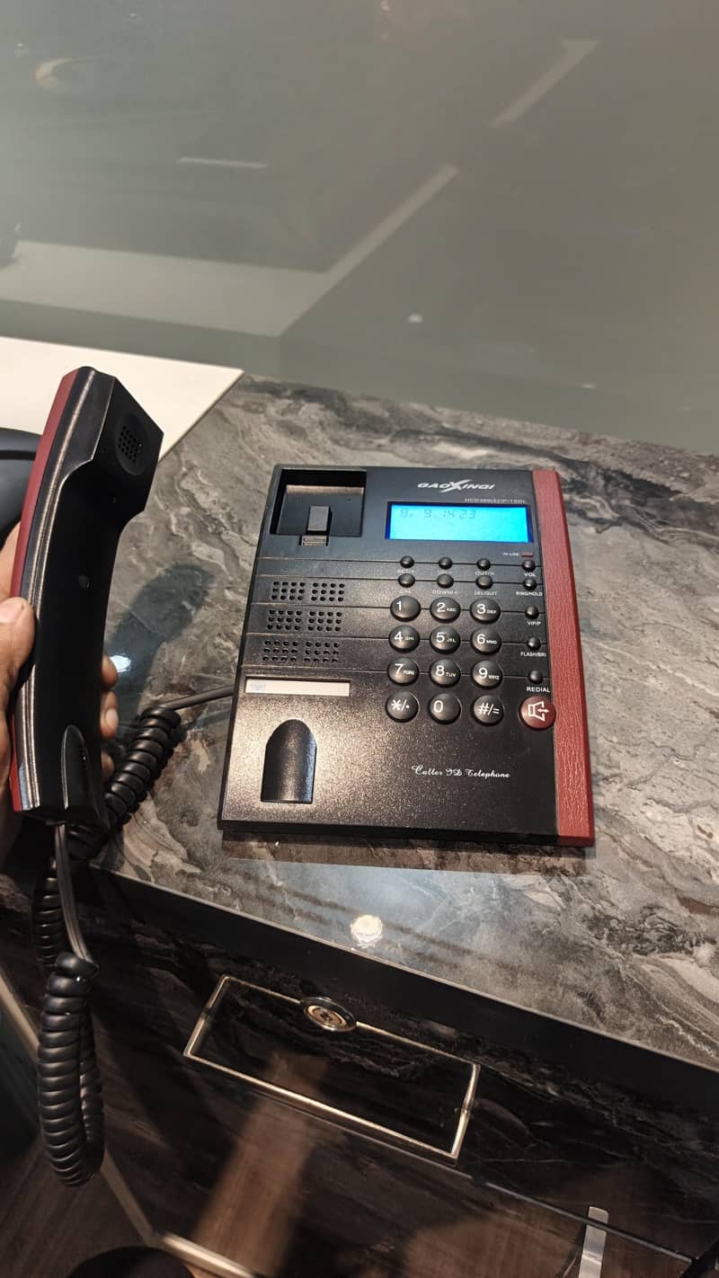 Telephone Set 0