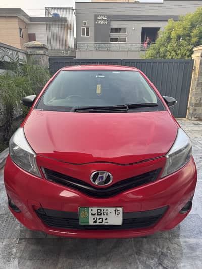 Toyota Vitz 2013 Jewela edition