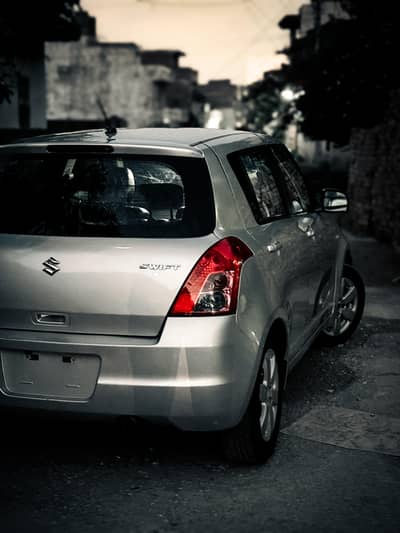 Suzuki Swift 2015