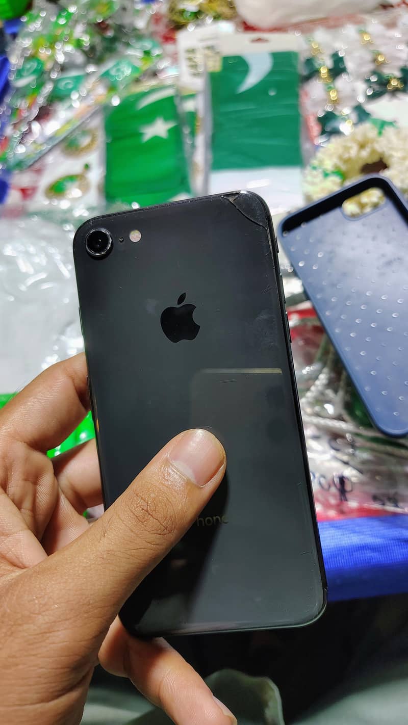 Apple iPhone 8 2