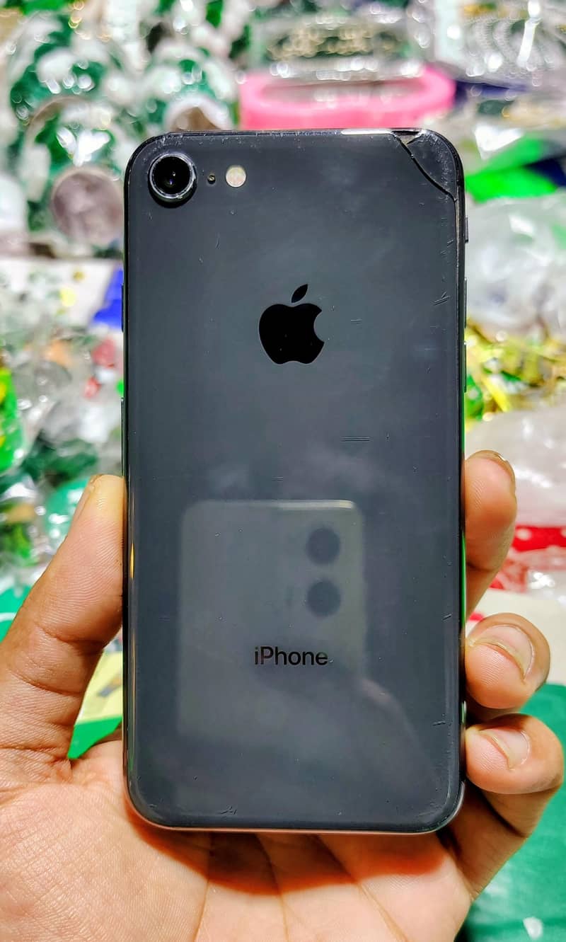 Apple iPhone 8 6