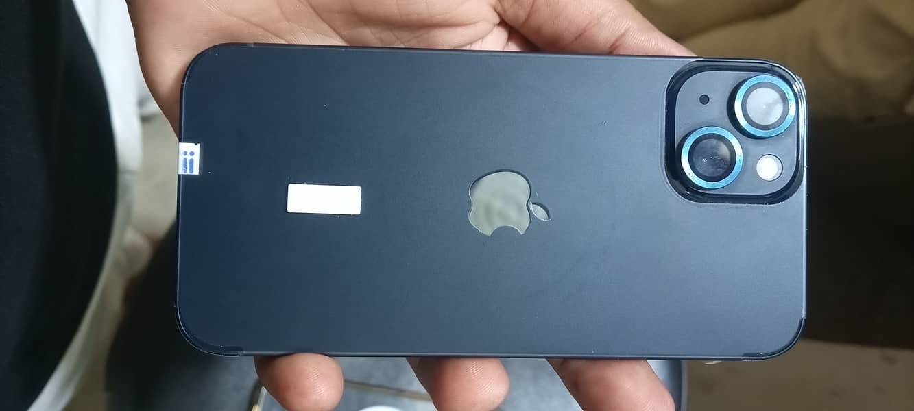 Apple iPhone 13 3
