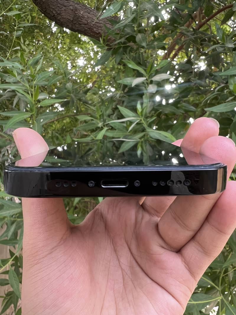 Apple iPhone 14 Pro 2