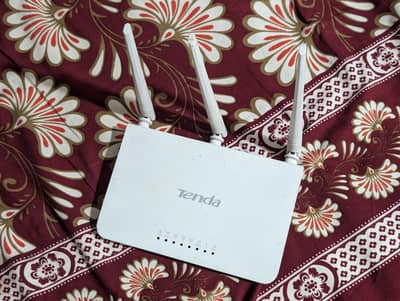 Tenda N300 Wireless router