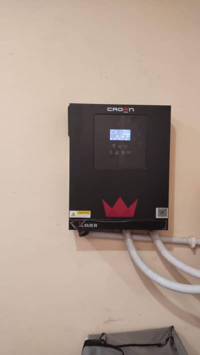 Solar MPPT crown inverter Hybrid.