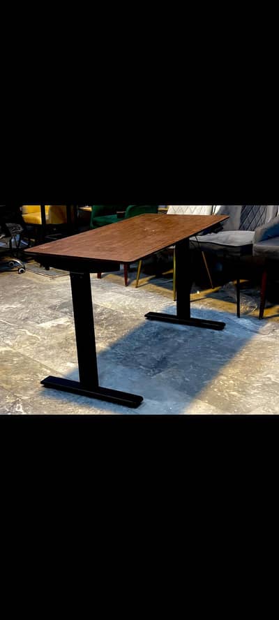 Electric Height Adjustable Standing Desk | Office Table