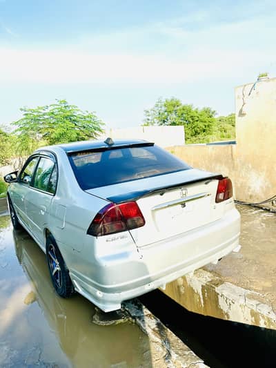 Honda Civic EXi 2005