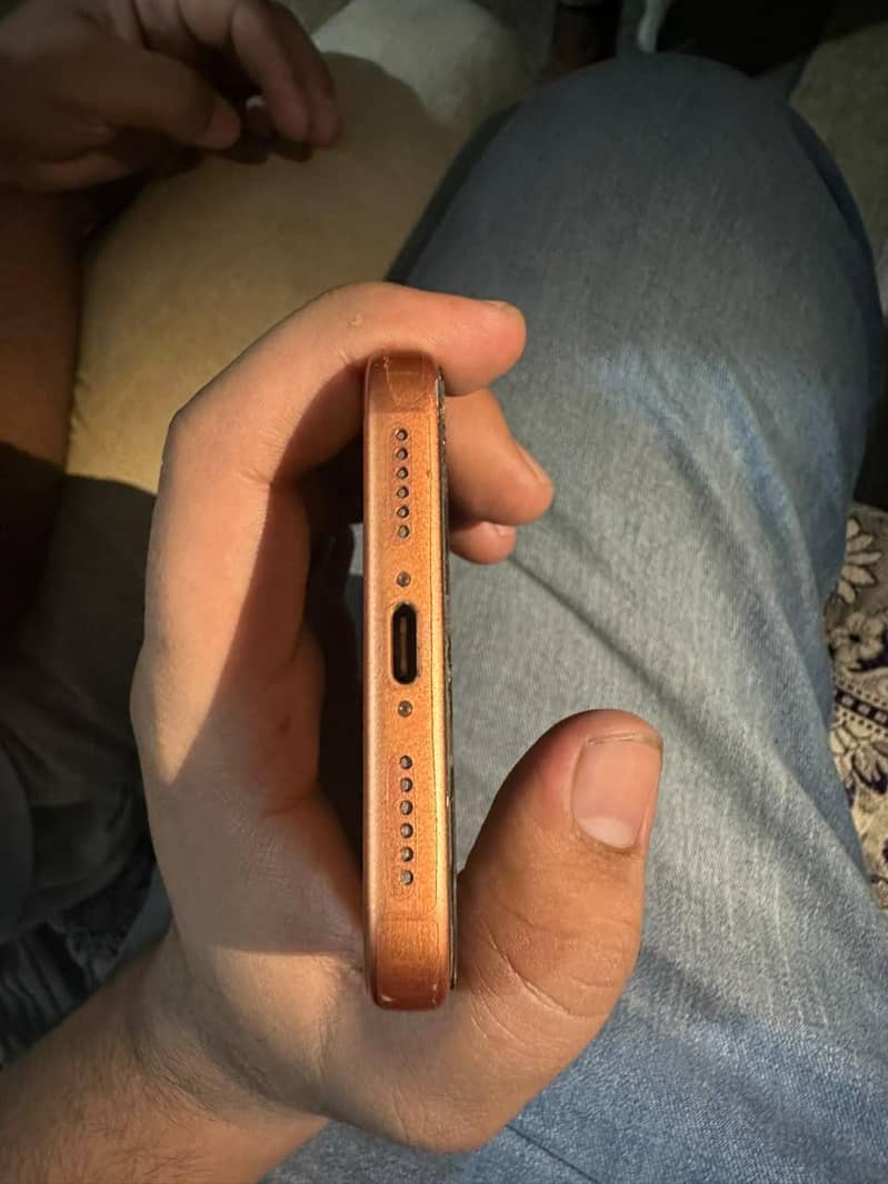 Apple iPhone 17 Pro Max 5