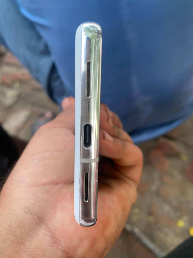 Google Pixel 7 Pro 4