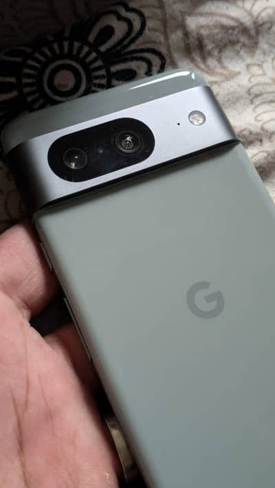 Google Pixel 8
