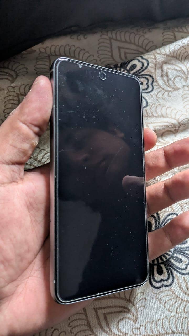 Google Pixel 8 4