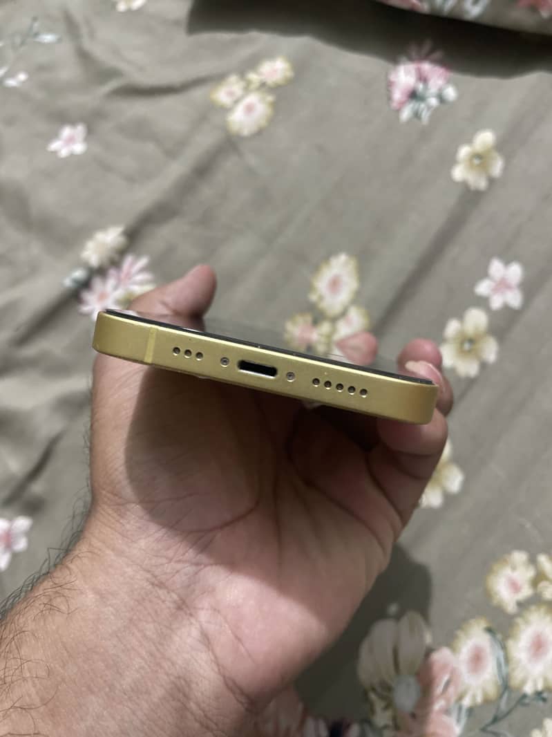 Apple iPhone 14 0