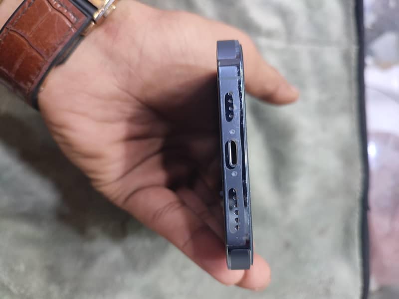 Apple iPhone 13 Pro Max 6