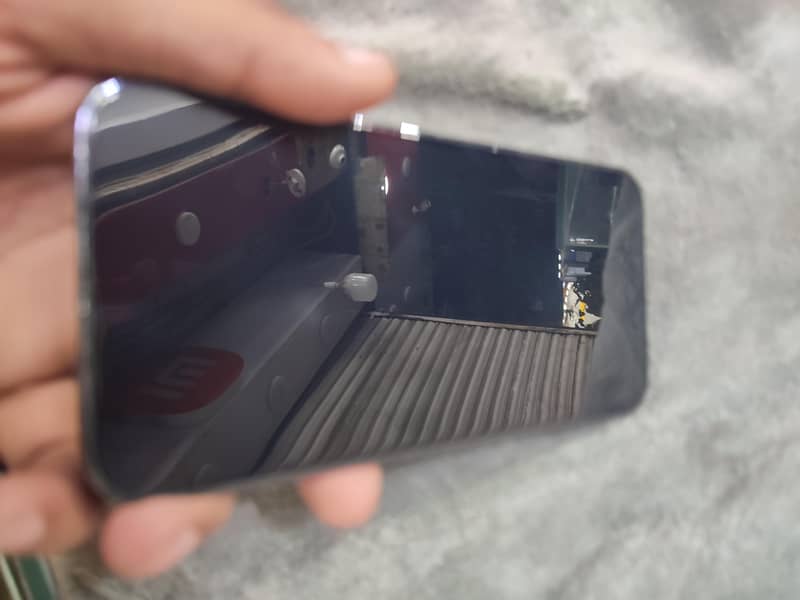 Apple iPhone 13 Pro Max 8