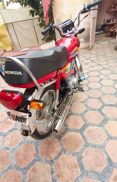 Honda bike 70cc//0325/98/75/066/ urgent for sale model 2020