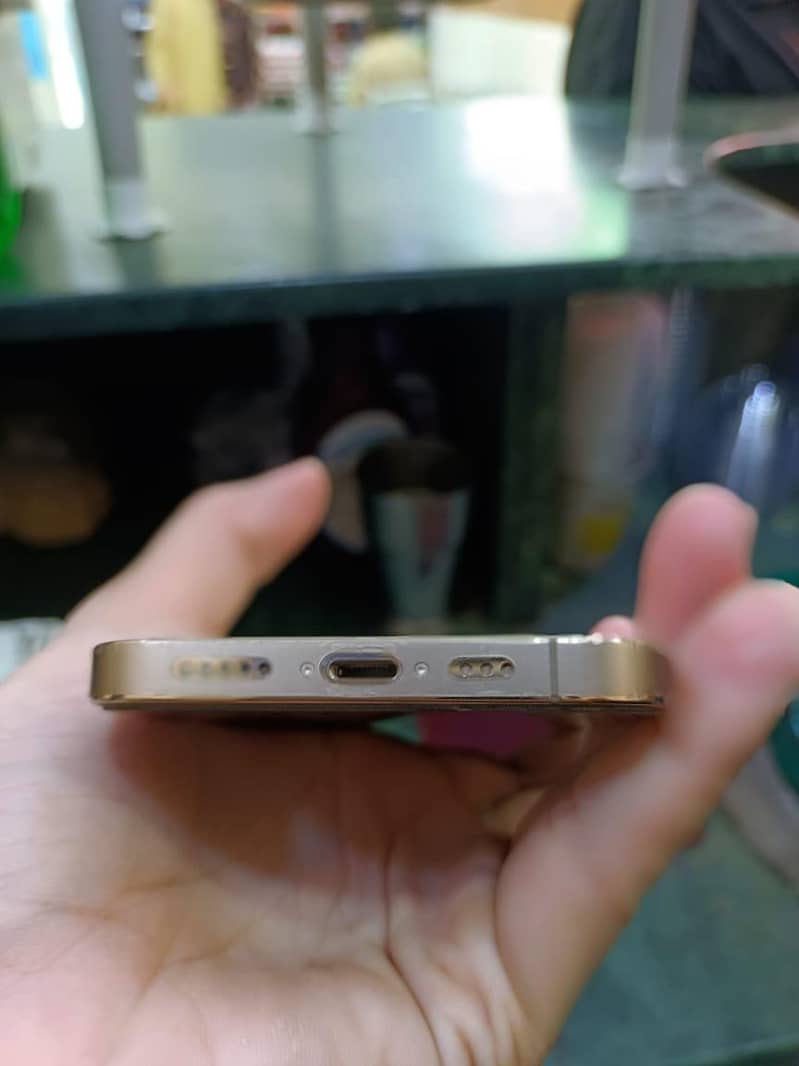 Apple iPhone 12 Pro 1