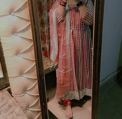 want to sell this maxi 10/10 condition
