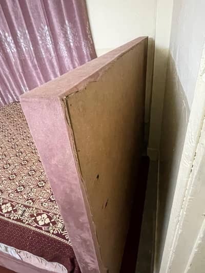king size bed with mattress