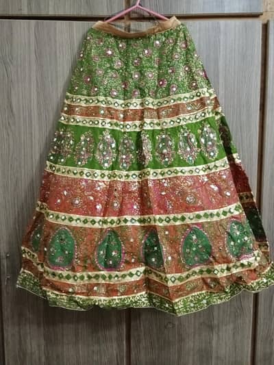 lehnga sheesha work
