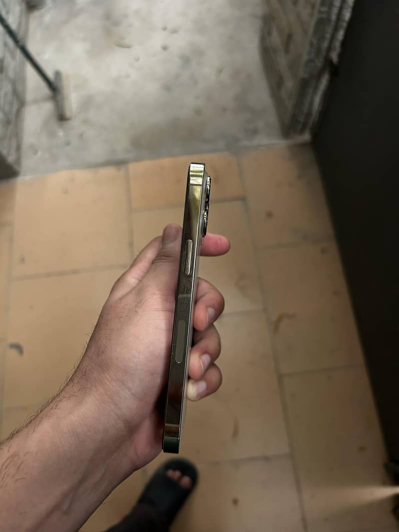 Apple iPhone 13 Pro 5