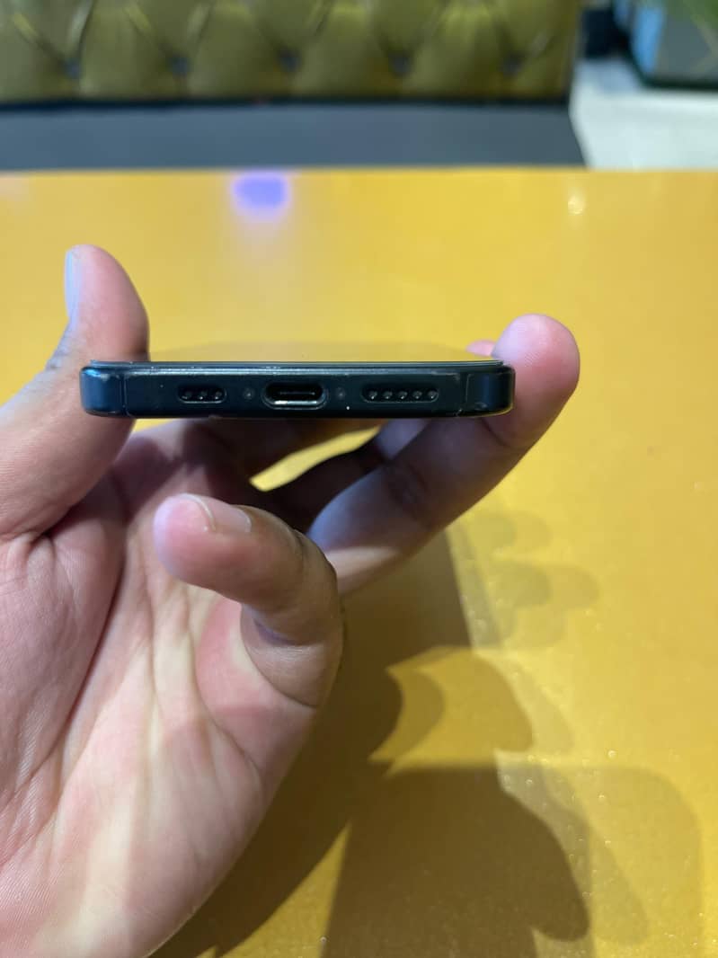 iPhone 15 jv 3
