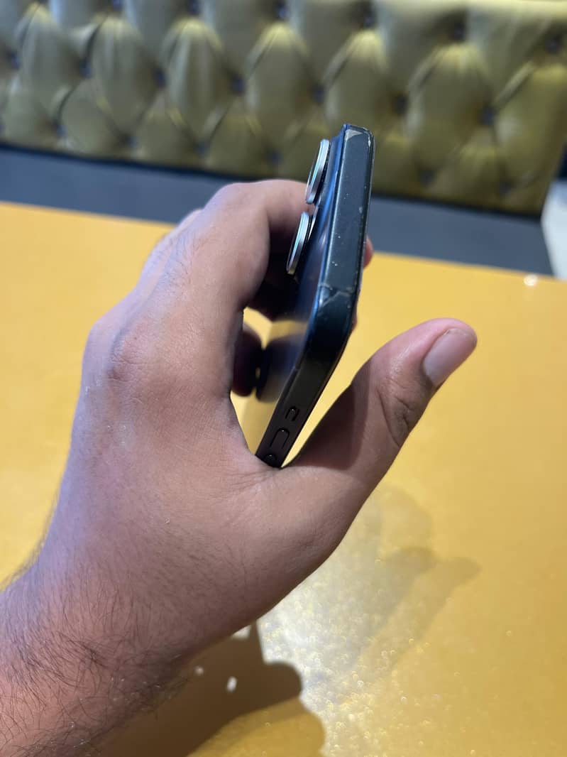 iPhone 15 jv 6