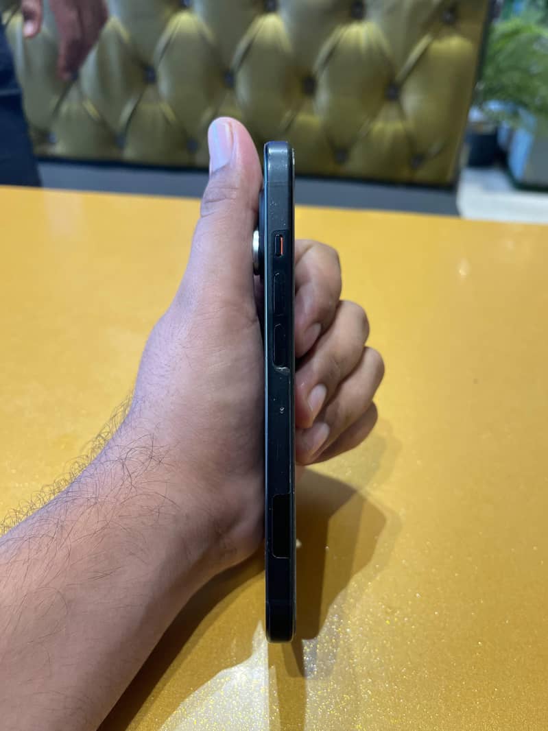 iPhone 15 jv 9