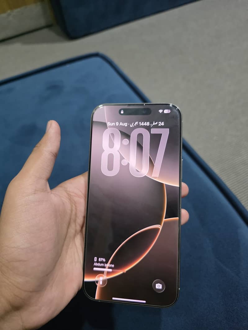 Apple iPhone 16 Pro Max 2