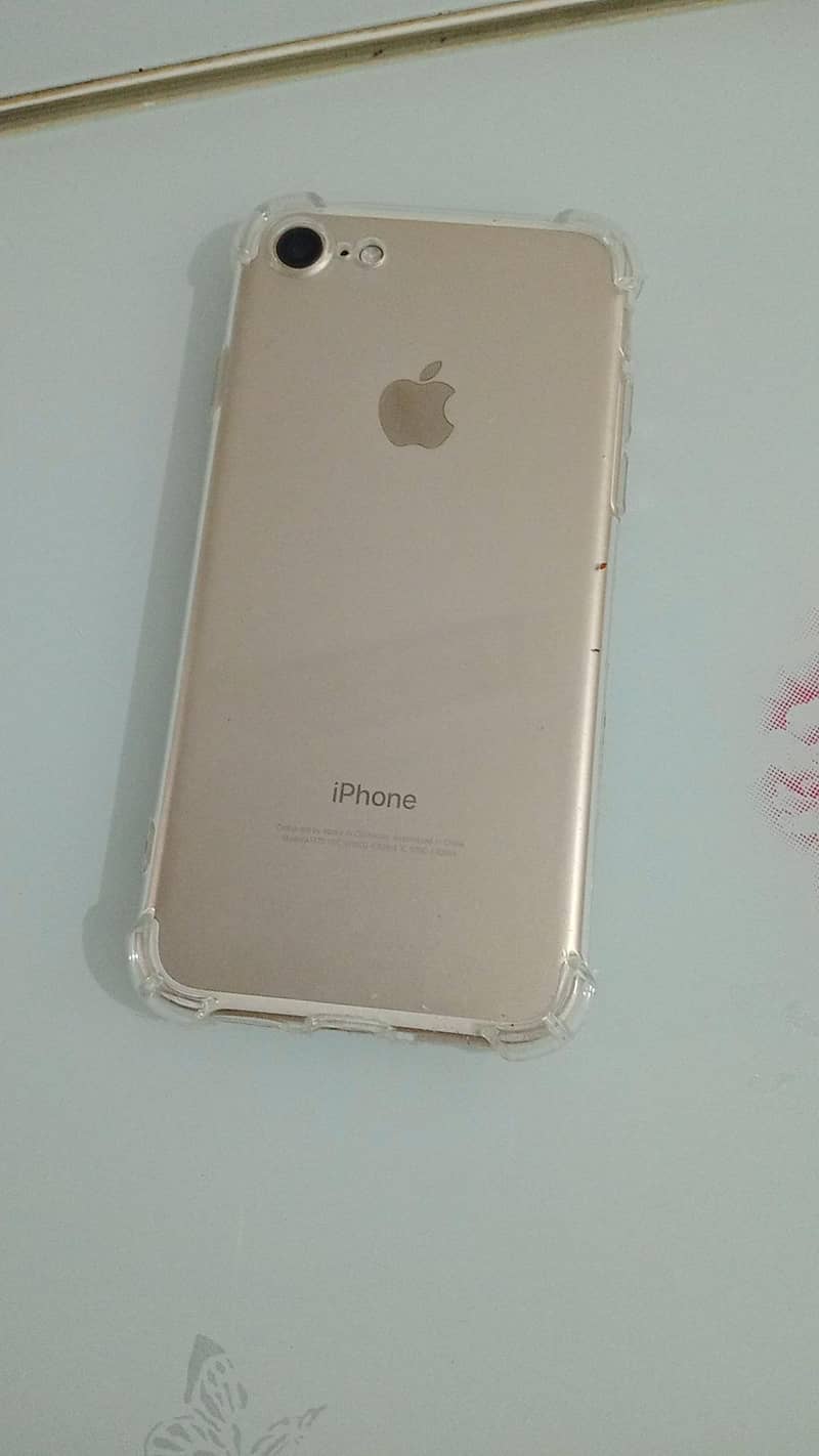 Apple iPhone 7 1