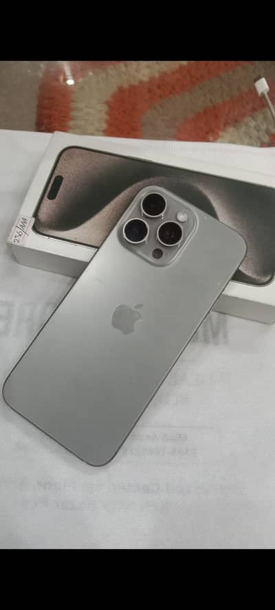 Apple iPhone 15 Pro Max