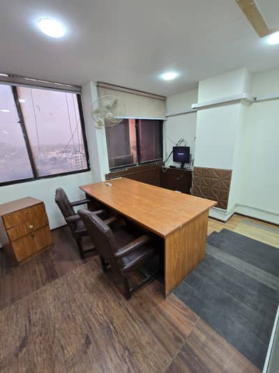 Full furnished office for rent 700sqft in shahar e Faisal.