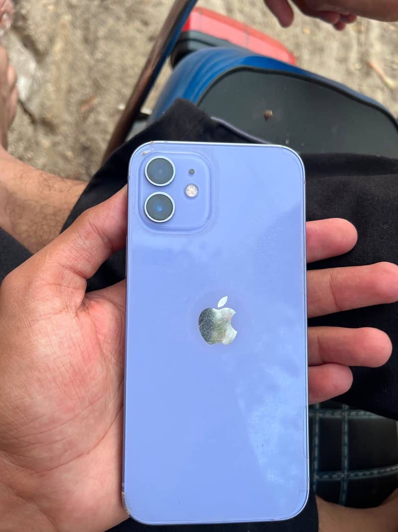 Apple iPhone 12 0