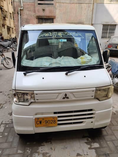 Mitsubishi Minicab Bravo 2012