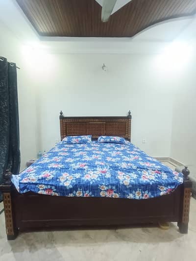 King size wooden bed for sale