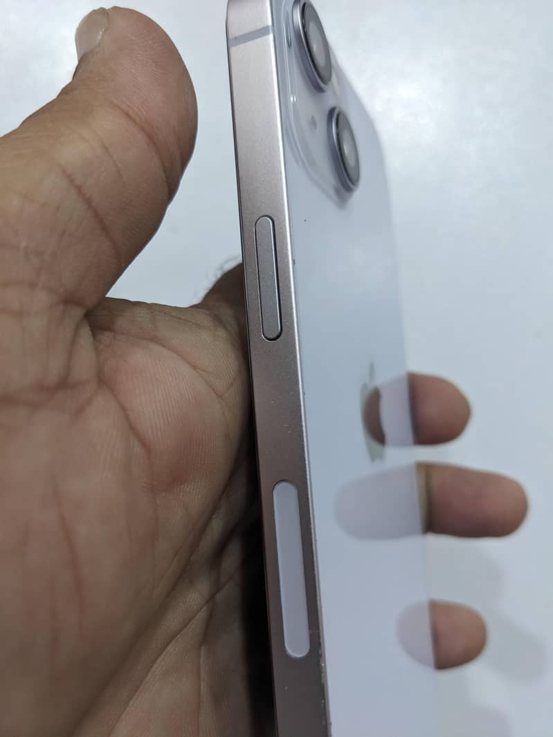 Apple iPhone 14 3