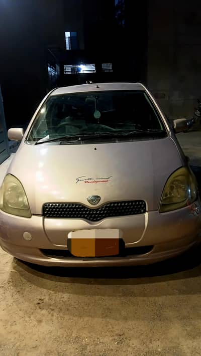 Toyota Vitz 2001