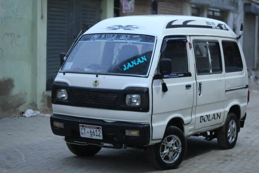 Suzuki Bolan 2011 1