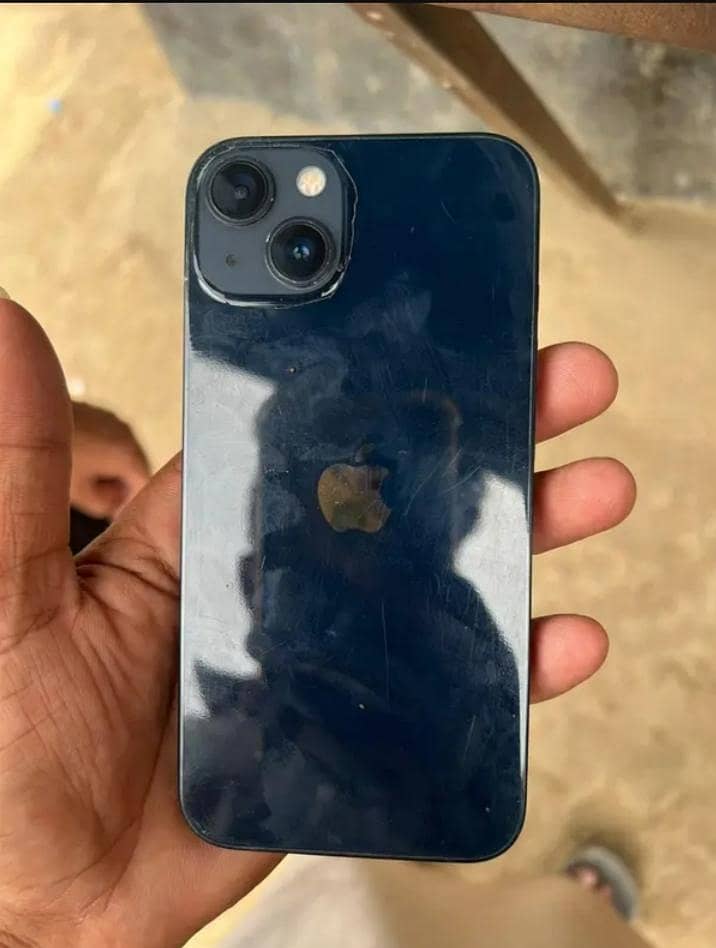 Apple iPhone 13 3